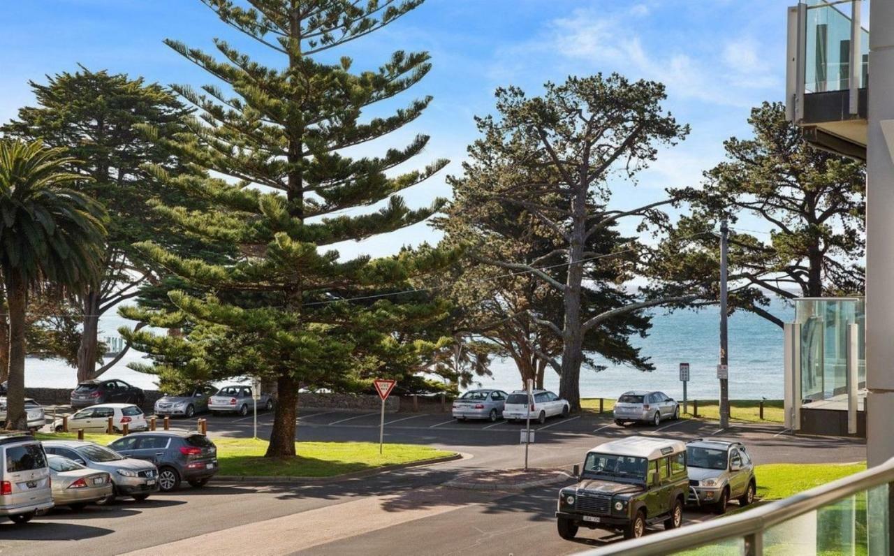 130 At The Waves Apartamento Cowes Exterior foto