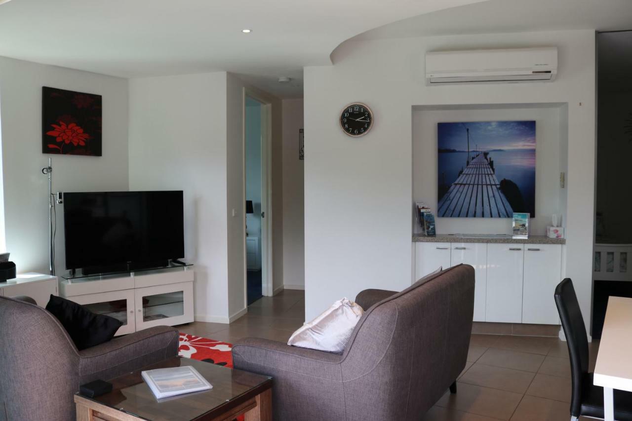 130 At The Waves Apartamento Cowes Exterior foto