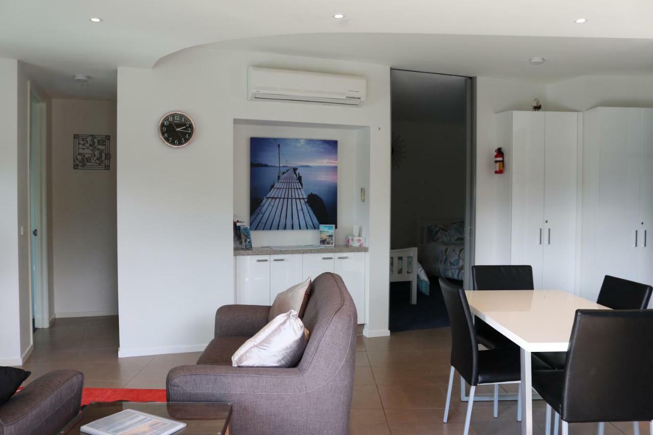 130 At The Waves Apartamento Cowes Exterior foto